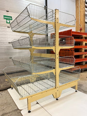 GWS korihyllyä / laarikorit keskilattialle