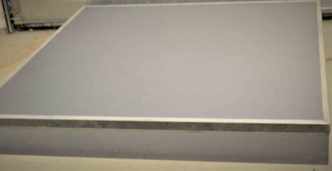 ESITTELYKOROKE esillepanoon, harmaa