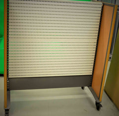 KESKILATTIATELINE pyörillä