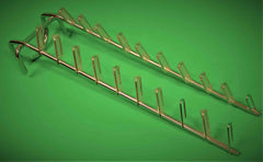 Porrastettu esittelykannatin rekkiin